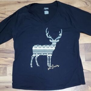 City Streets Women's Large Long Sleeve Tee Christmas Deer Motif